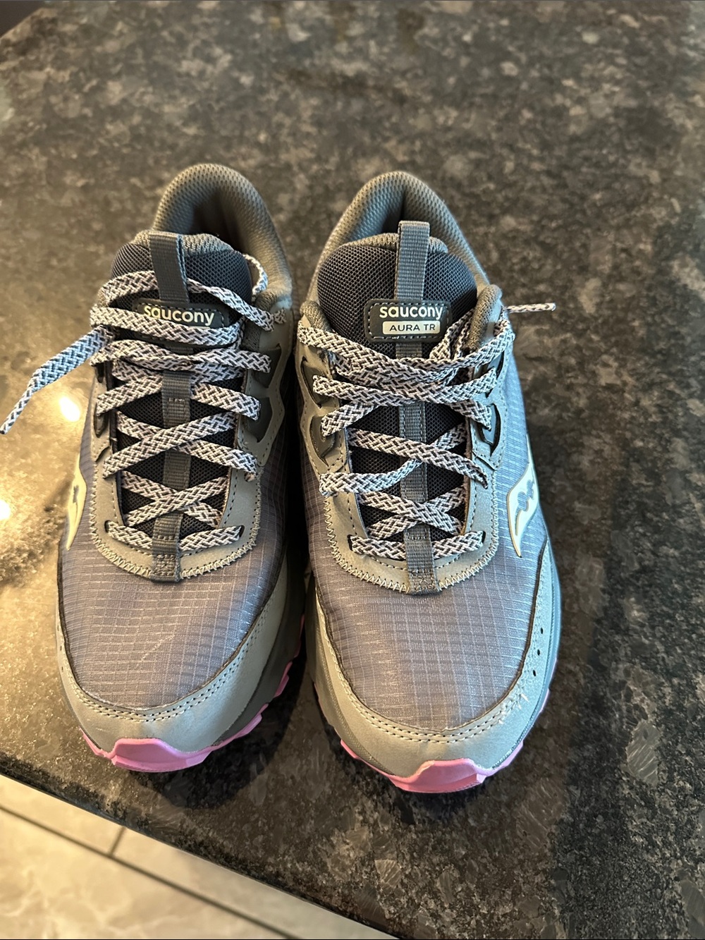 Saucony Women's Aura TR Trail Shoes - Gray with Pink Sole like new worn once - Picture 2 of 5